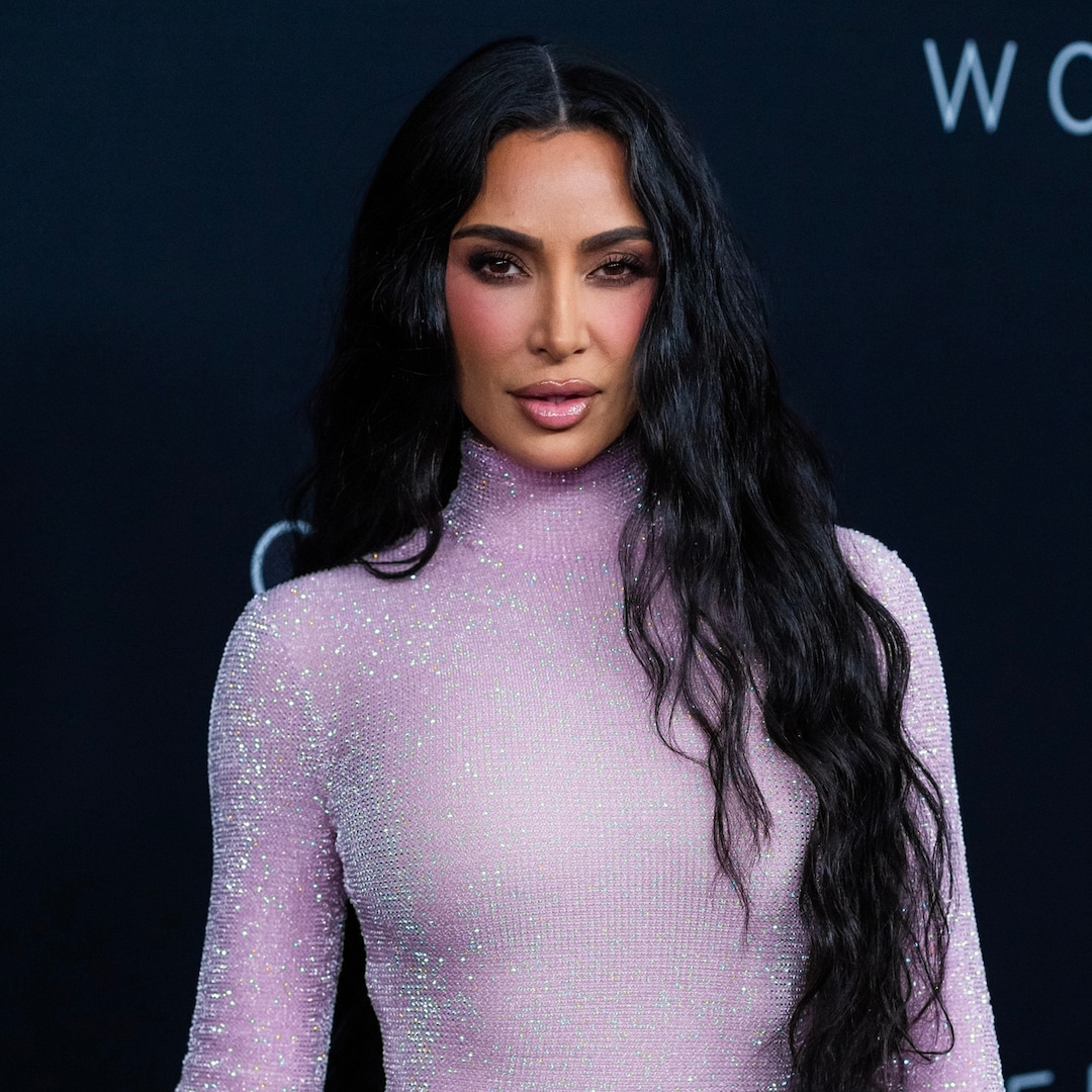 See Kim Kardashian’s Steamy Thirst Trap in Tiny Gucci Bra – E! Online